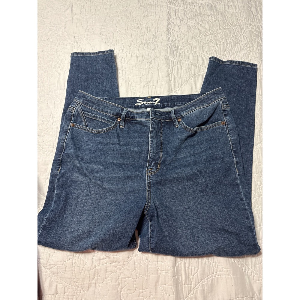 SEVEN7 Women's Blue Wash Denim Jeans Size 14 Straight Leg Casual Everyday